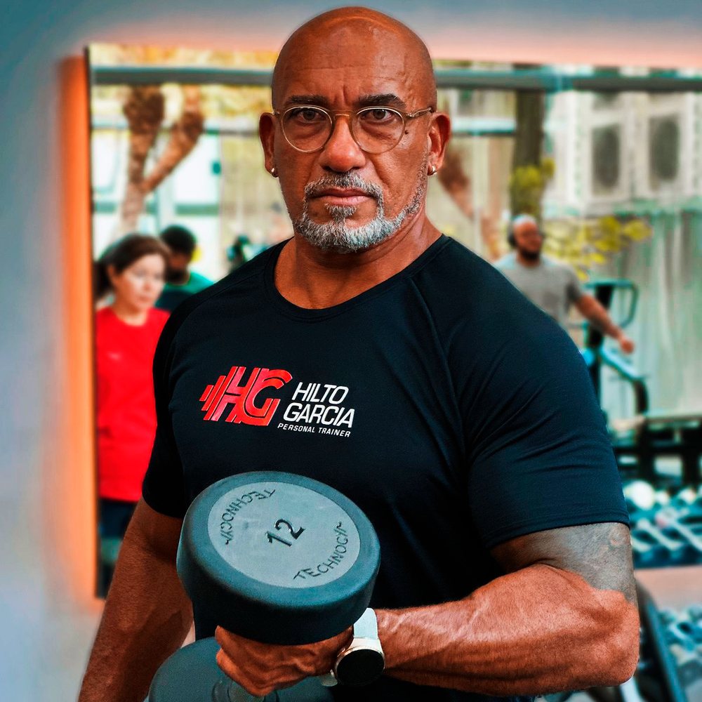 Hilto Garcia treinando na academia em Recife